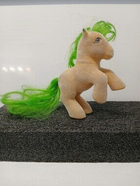 Vintage 80s My Little Pony Figure G1 Flocked So Soft Magic Star